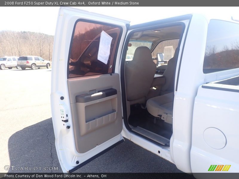 Oxford White / Medium Stone 2008 Ford F250 Super Duty XL Crew Cab 4x4