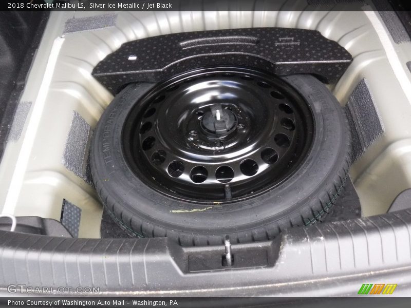 Silver Ice Metallic / Jet Black 2018 Chevrolet Malibu LS