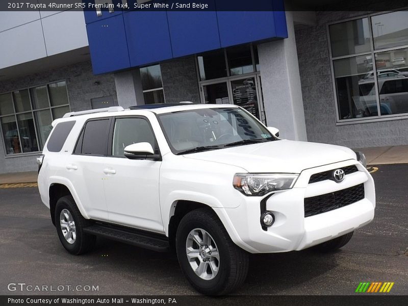 Super White / Sand Beige 2017 Toyota 4Runner SR5 Premium 4x4