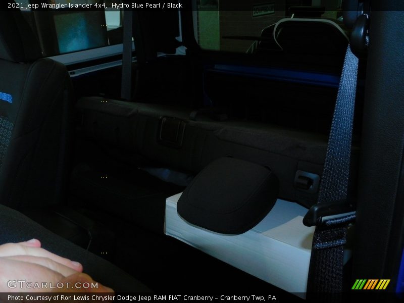 Hydro Blue Pearl / Black 2021 Jeep Wrangler Islander 4x4
