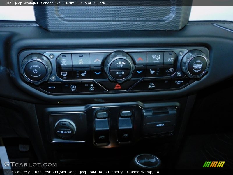 Hydro Blue Pearl / Black 2021 Jeep Wrangler Islander 4x4