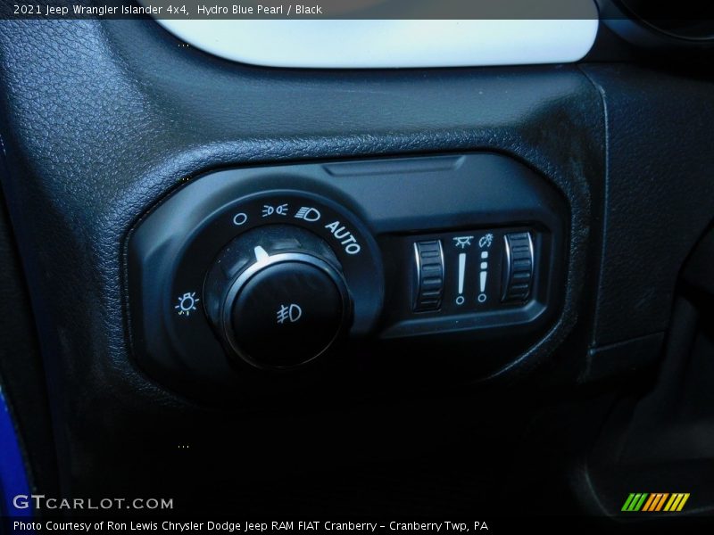 Hydro Blue Pearl / Black 2021 Jeep Wrangler Islander 4x4