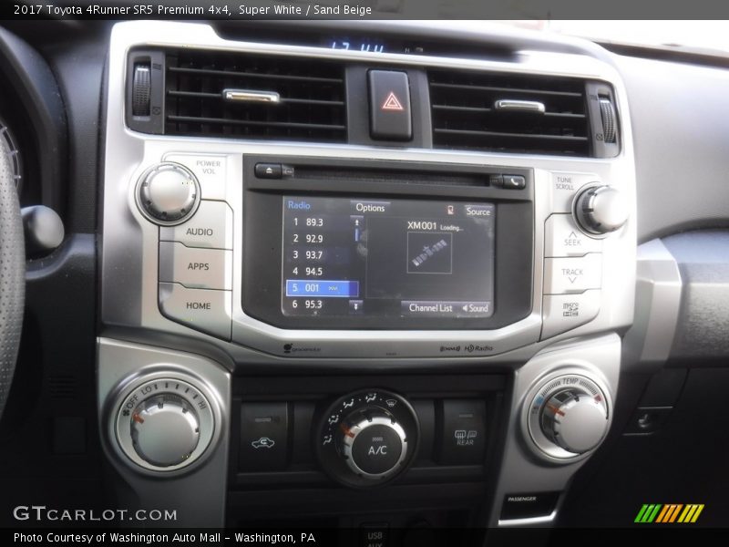 Super White / Sand Beige 2017 Toyota 4Runner SR5 Premium 4x4