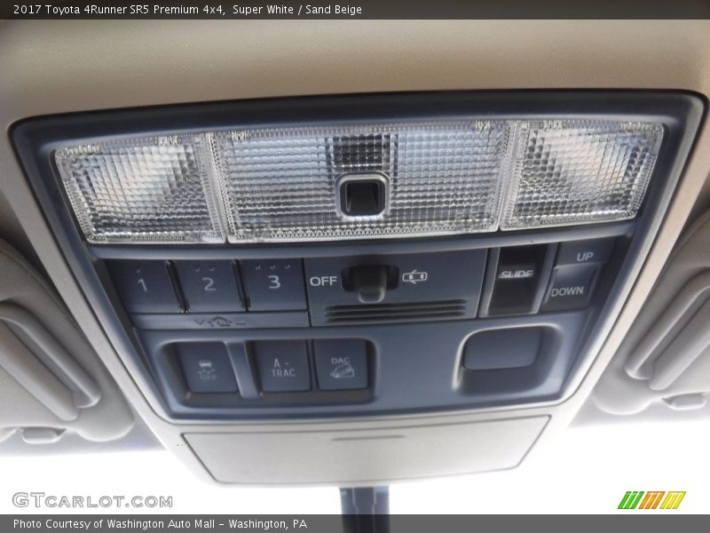 Super White / Sand Beige 2017 Toyota 4Runner SR5 Premium 4x4