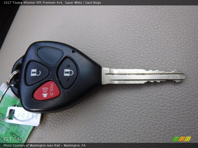 Super White / Sand Beige 2017 Toyota 4Runner SR5 Premium 4x4
