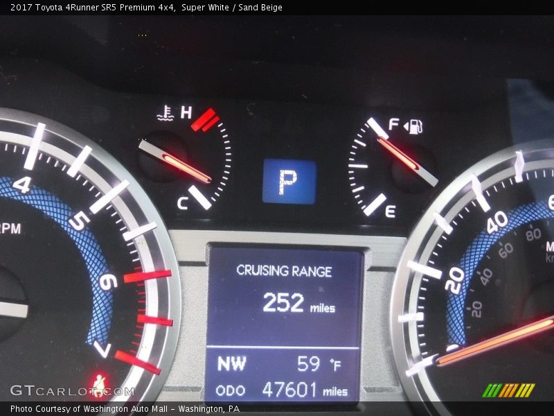 Super White / Sand Beige 2017 Toyota 4Runner SR5 Premium 4x4
