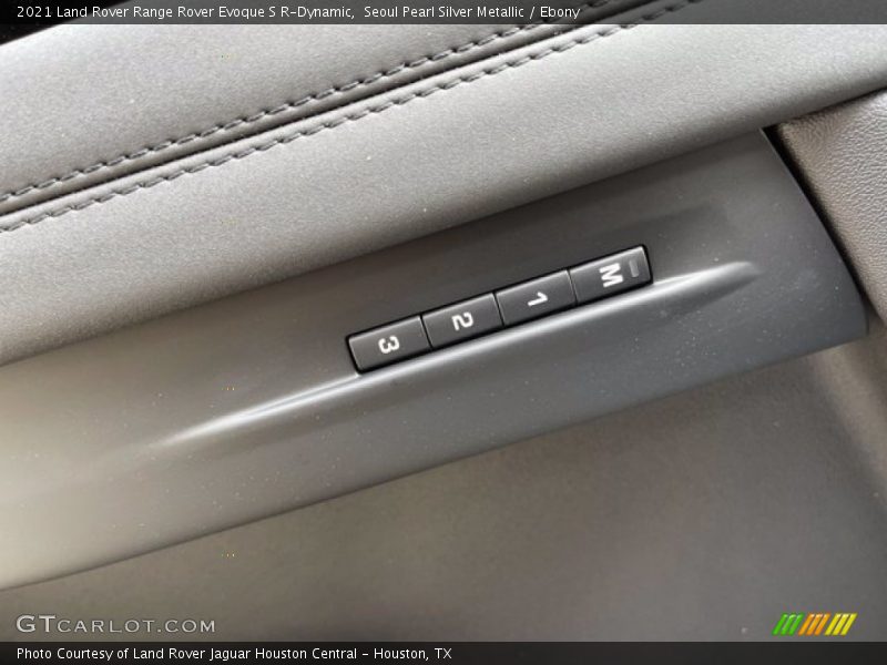 Seoul Pearl Silver Metallic / Ebony 2021 Land Rover Range Rover Evoque S R-Dynamic