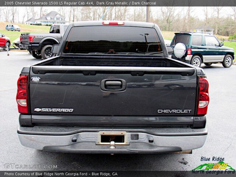 Dark Gray Metallic / Dark Charcoal 2005 Chevrolet Silverado 1500 LS Regular Cab 4x4