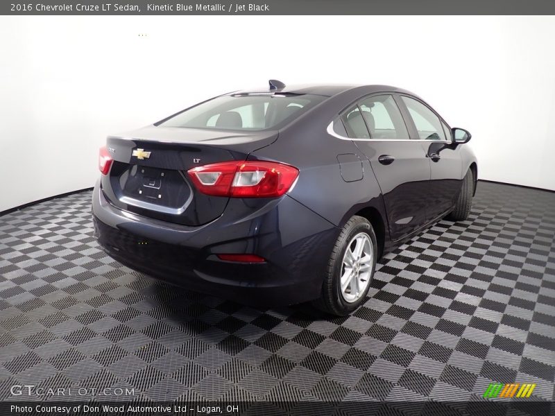 Kinetic Blue Metallic / Jet Black 2016 Chevrolet Cruze LT Sedan