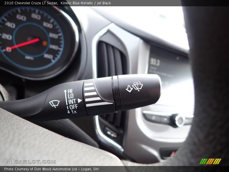 Kinetic Blue Metallic / Jet Black 2016 Chevrolet Cruze LT Sedan