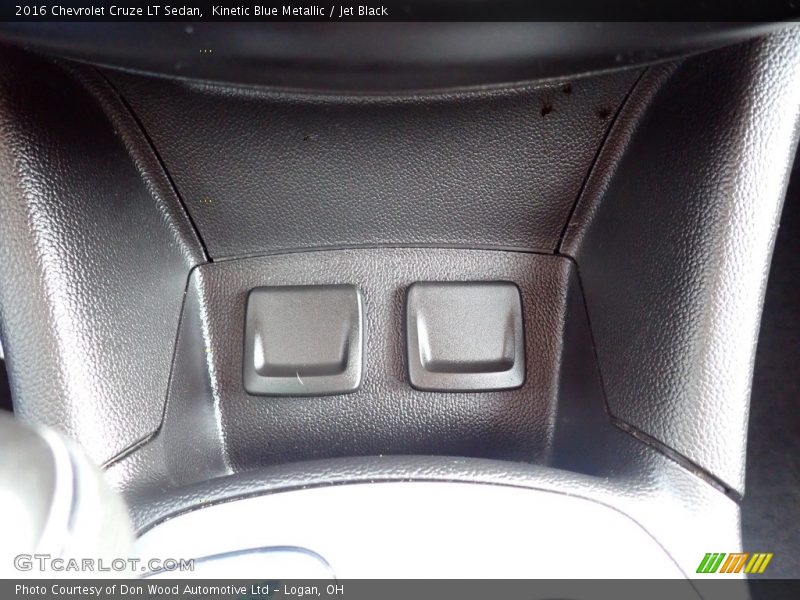 Kinetic Blue Metallic / Jet Black 2016 Chevrolet Cruze LT Sedan