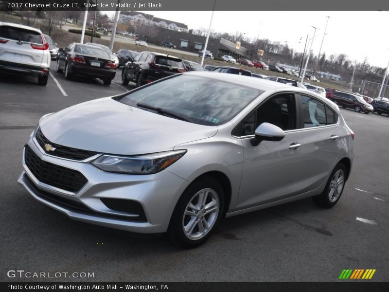 Silver Ice Metallic / Jet Black 2017 Chevrolet Cruze LT