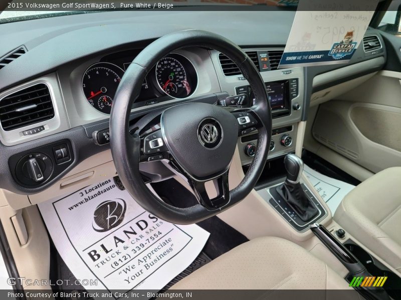 Pure White / Beige 2015 Volkswagen Golf SportWagen S