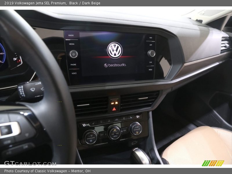 Black / Dark Beige 2019 Volkswagen Jetta SEL Premium