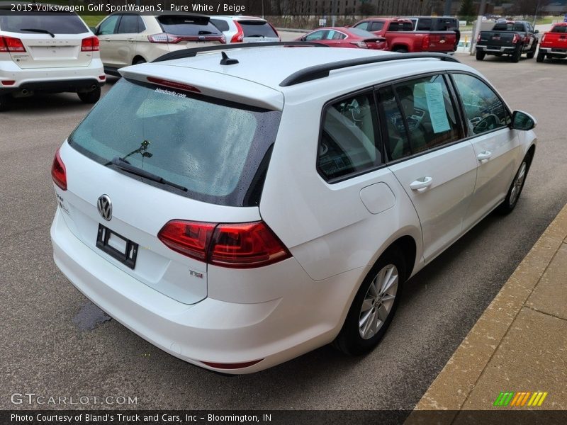 Pure White / Beige 2015 Volkswagen Golf SportWagen S