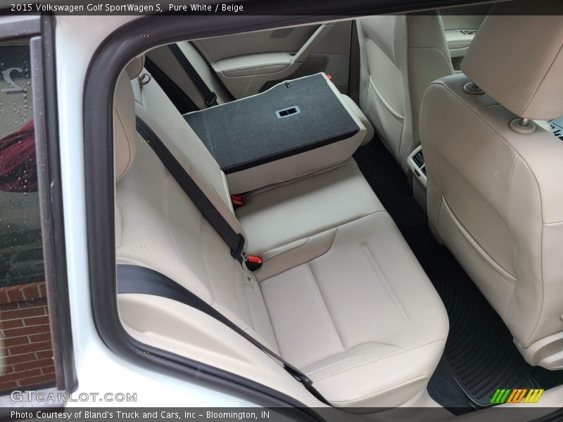 Pure White / Beige 2015 Volkswagen Golf SportWagen S