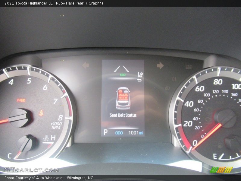Ruby Flare Pearl / Graphite 2021 Toyota Highlander LE