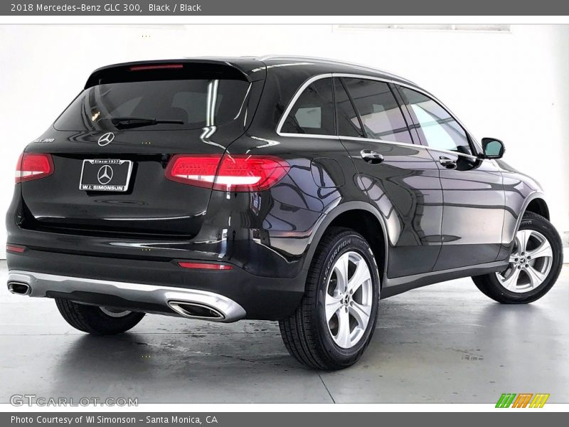Black / Black 2018 Mercedes-Benz GLC 300