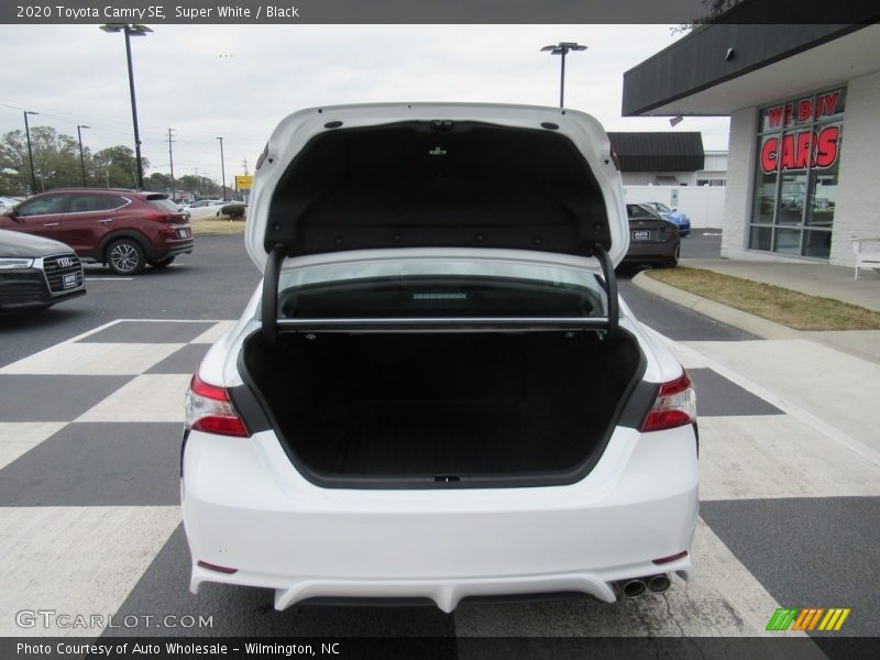 Super White / Black 2020 Toyota Camry SE