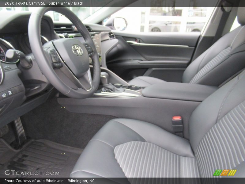 Super White / Black 2020 Toyota Camry SE