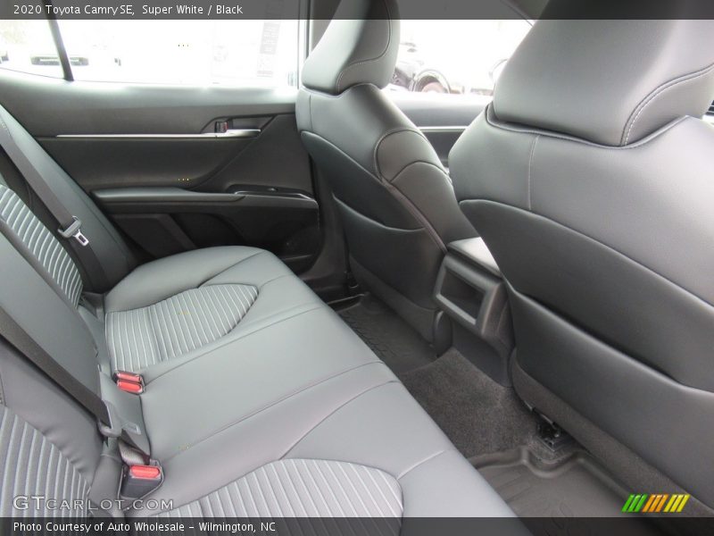 Super White / Black 2020 Toyota Camry SE