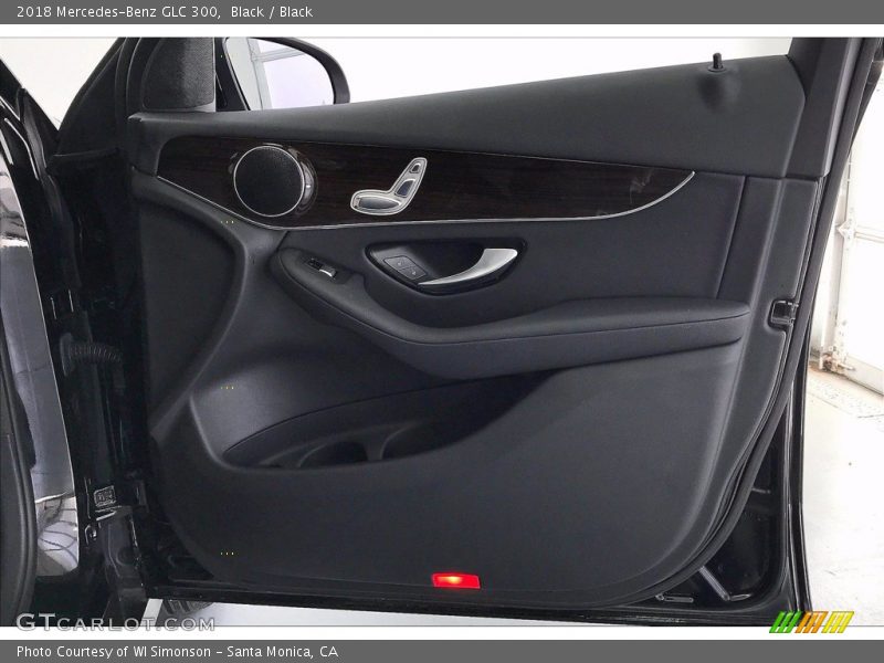 Black / Black 2018 Mercedes-Benz GLC 300