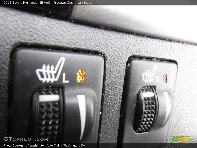 Predawn Gray Mica / Black 2018 Toyota Highlander SE AWD