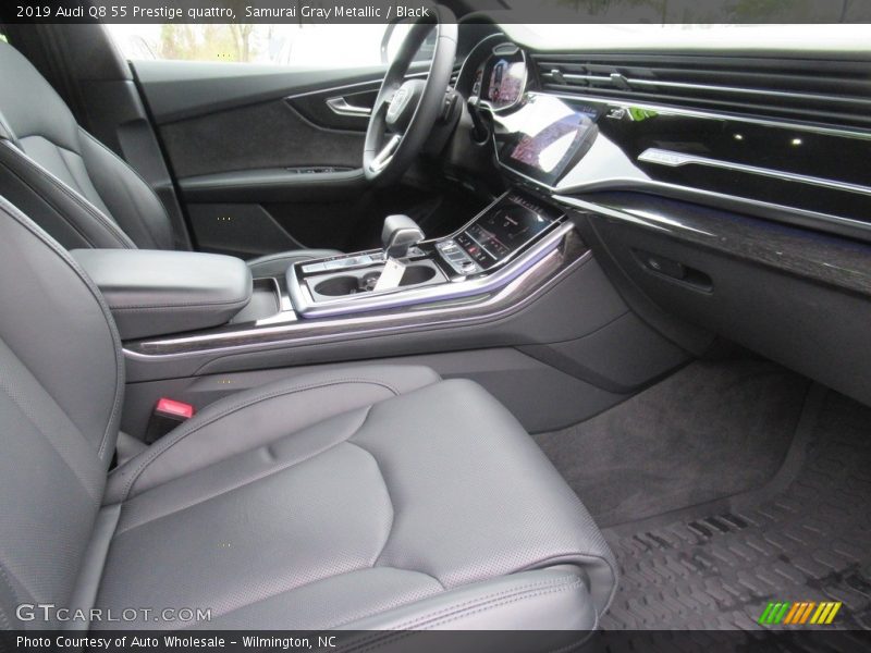 Samurai Gray Metallic / Black 2019 Audi Q8 55 Prestige quattro