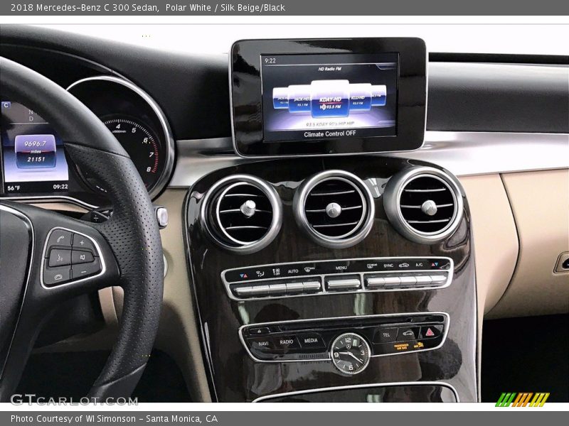 Polar White / Silk Beige/Black 2018 Mercedes-Benz C 300 Sedan