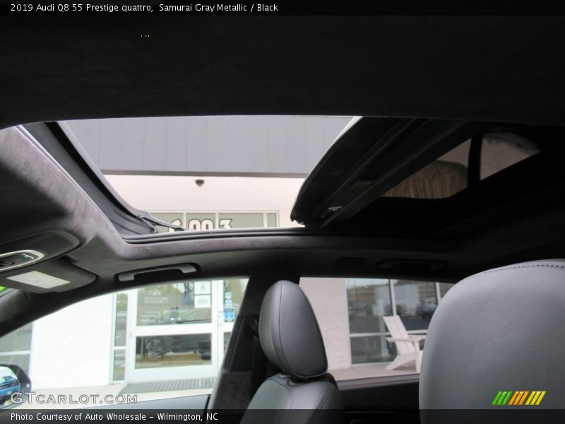 Samurai Gray Metallic / Black 2019 Audi Q8 55 Prestige quattro