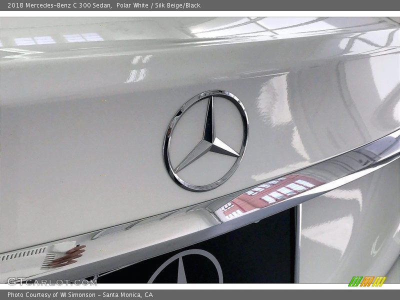 Polar White / Silk Beige/Black 2018 Mercedes-Benz C 300 Sedan