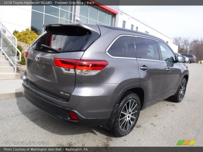 Predawn Gray Mica / Black 2018 Toyota Highlander SE AWD
