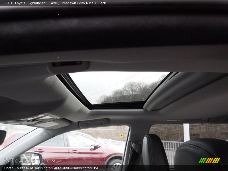 Predawn Gray Mica / Black 2018 Toyota Highlander SE AWD