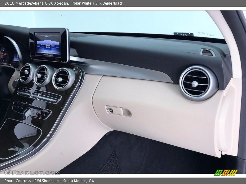 Polar White / Silk Beige/Black 2018 Mercedes-Benz C 300 Sedan