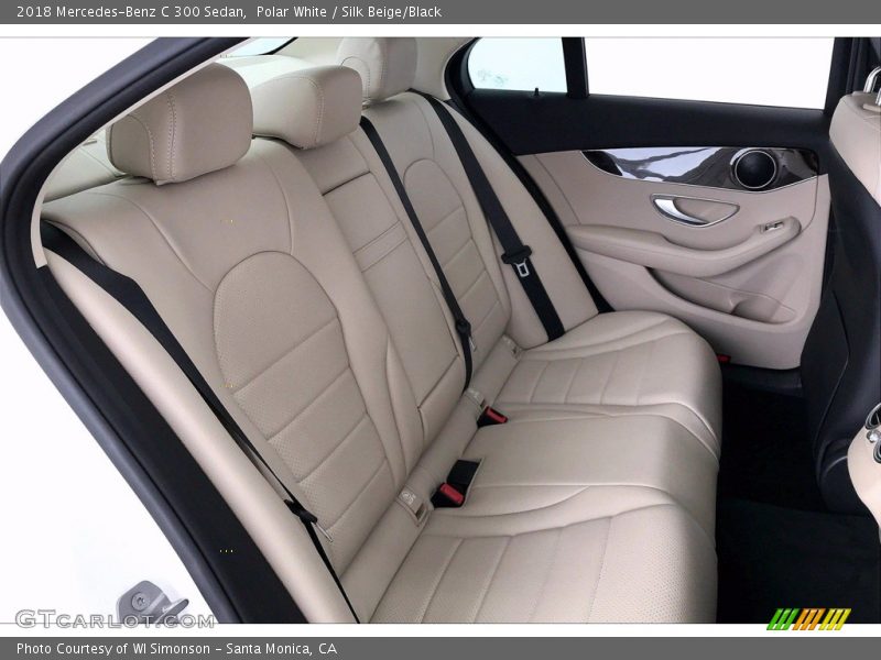 Polar White / Silk Beige/Black 2018 Mercedes-Benz C 300 Sedan