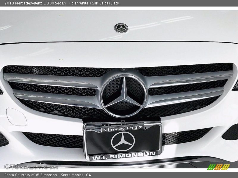 Polar White / Silk Beige/Black 2018 Mercedes-Benz C 300 Sedan
