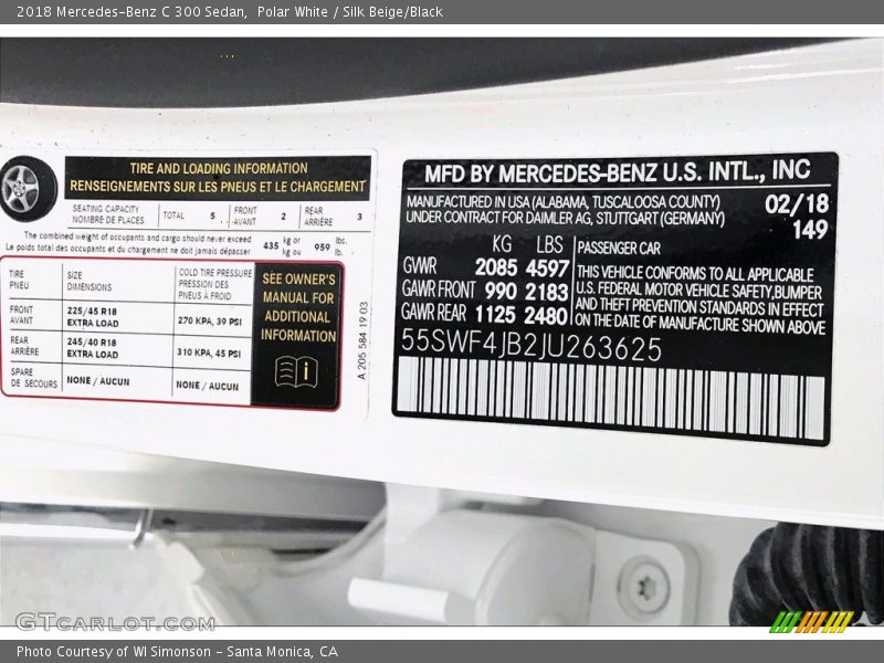 Polar White / Silk Beige/Black 2018 Mercedes-Benz C 300 Sedan