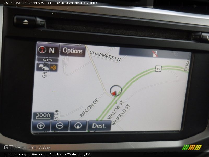 Classic Silver Metallic / Black 2017 Toyota 4Runner SR5 4x4