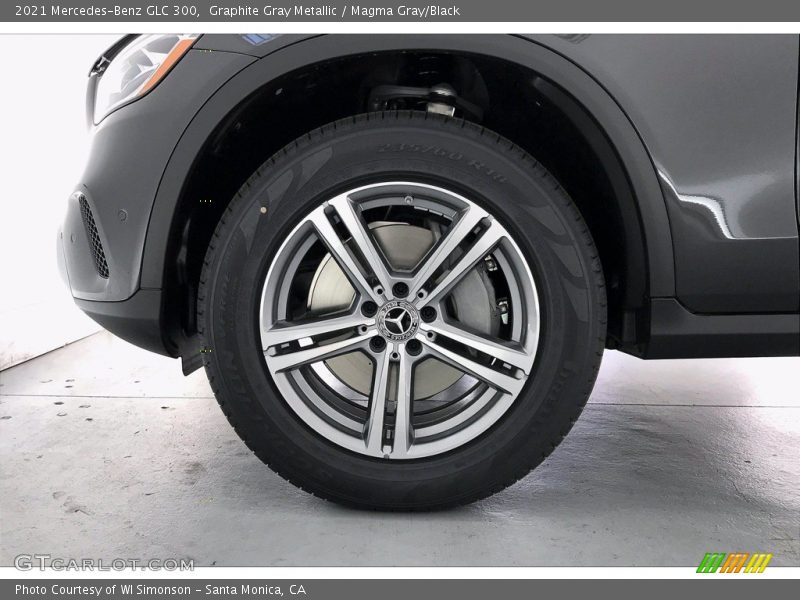 Graphite Gray Metallic / Magma Gray/Black 2021 Mercedes-Benz GLC 300