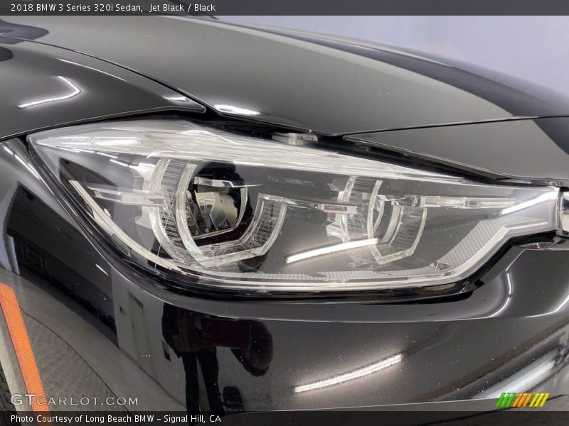 Jet Black / Black 2018 BMW 3 Series 320i Sedan