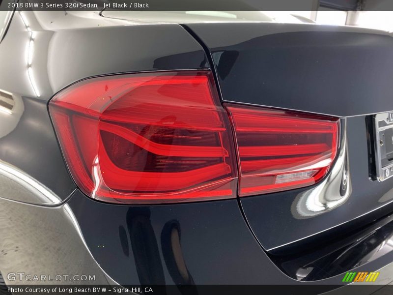 Jet Black / Black 2018 BMW 3 Series 320i Sedan