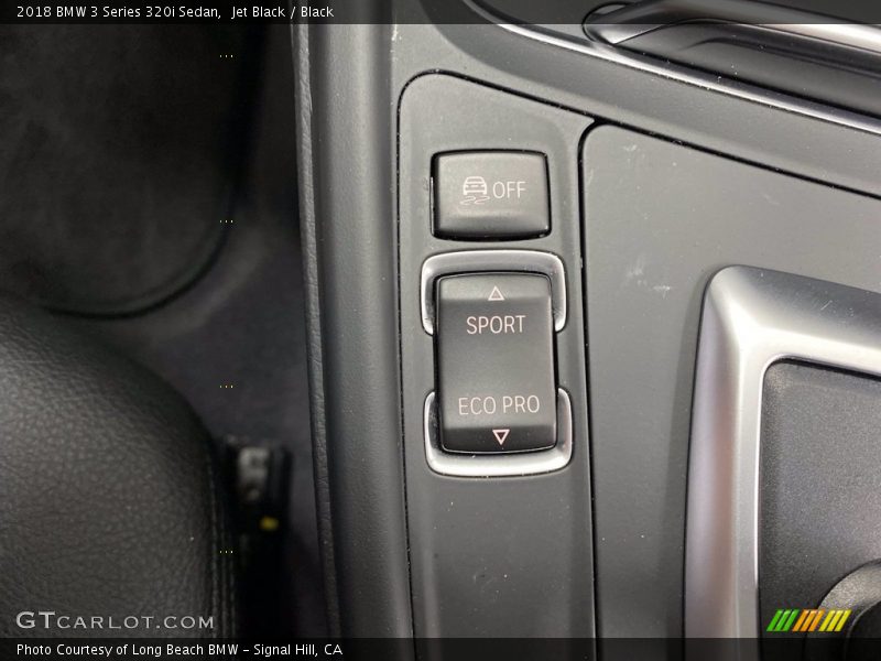 Jet Black / Black 2018 BMW 3 Series 320i Sedan