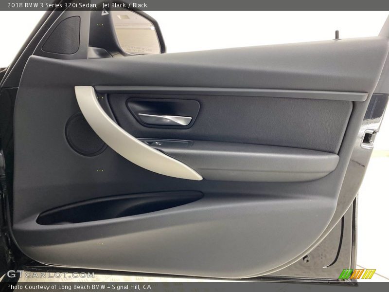 Jet Black / Black 2018 BMW 3 Series 320i Sedan