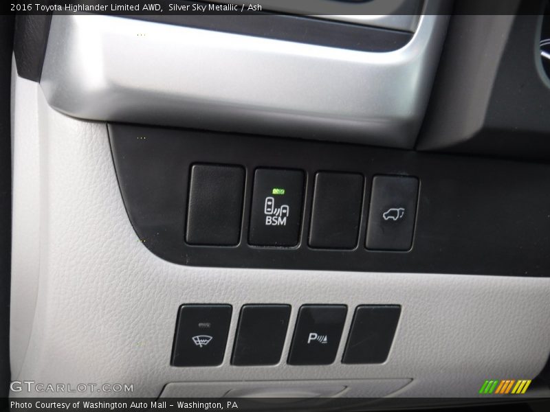 Silver Sky Metallic / Ash 2016 Toyota Highlander Limited AWD