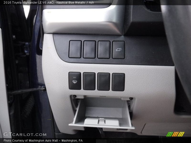 Nautical Blue Metallic / Ash 2016 Toyota Highlander LE V6 AWD