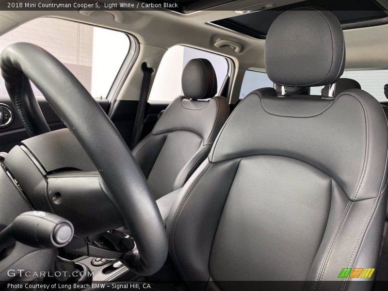 Light White / Carbon Black 2018 Mini Countryman Cooper S