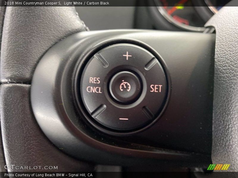 Light White / Carbon Black 2018 Mini Countryman Cooper S