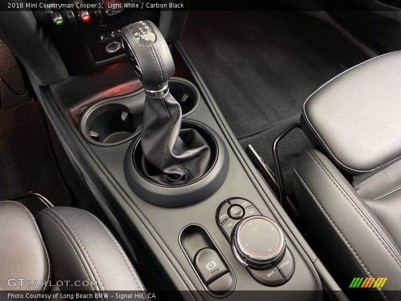Light White / Carbon Black 2018 Mini Countryman Cooper S