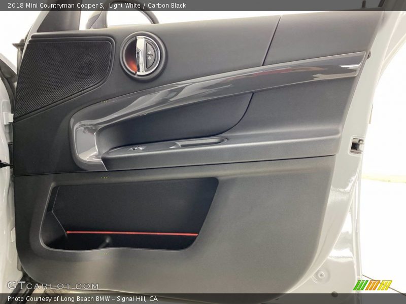 Light White / Carbon Black 2018 Mini Countryman Cooper S