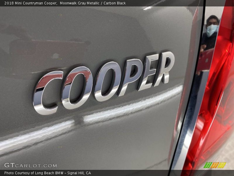 Moonwalk Gray Metallic / Carbon Black 2018 Mini Countryman Cooper
